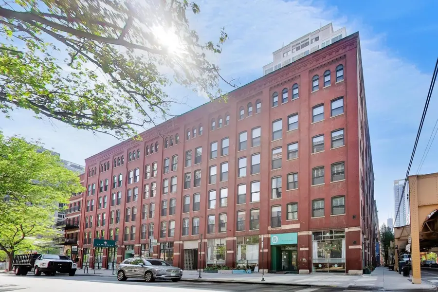 225 W Huron Street #305, Chicago, IL 60654 - #2