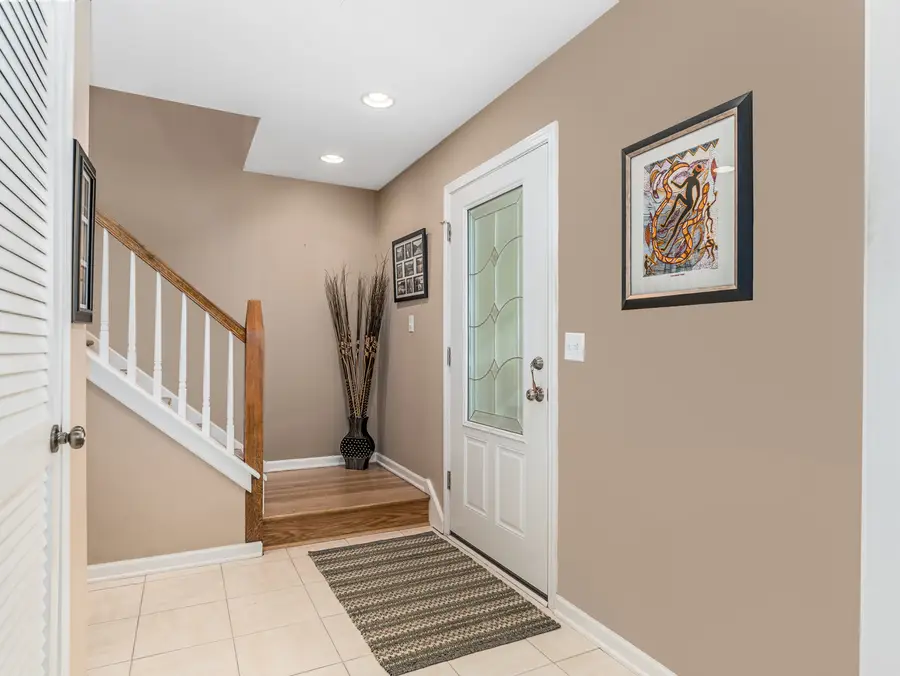 1813 Clyde Drive, Naperville, IL 60565 - #2