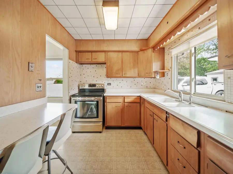 4N365 9th Avenue, Addison, IL 60101 - #2