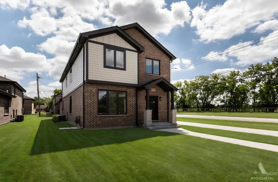 7957 W 73 Place, Bridgeview, IL 60455 - #2