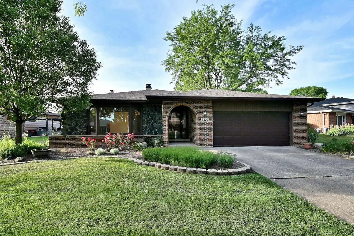 3100 Grandview Place, Darien, IL 60561 - #1