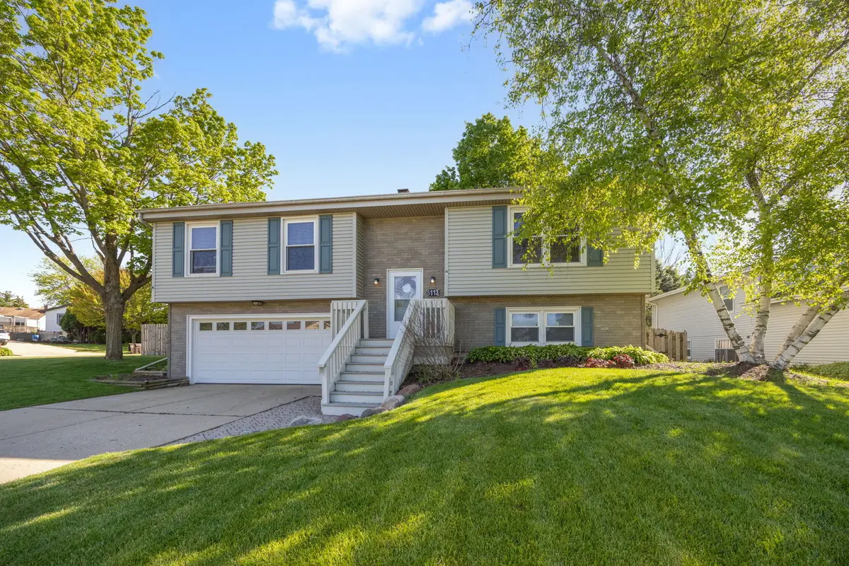 5113 W Dartmoor Drive, McHenry, IL 60050 - #1