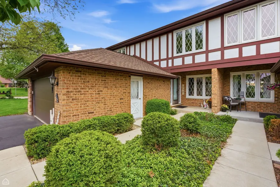 542 Cress Creek Court, Crystal Lake, IL 60014 - #2