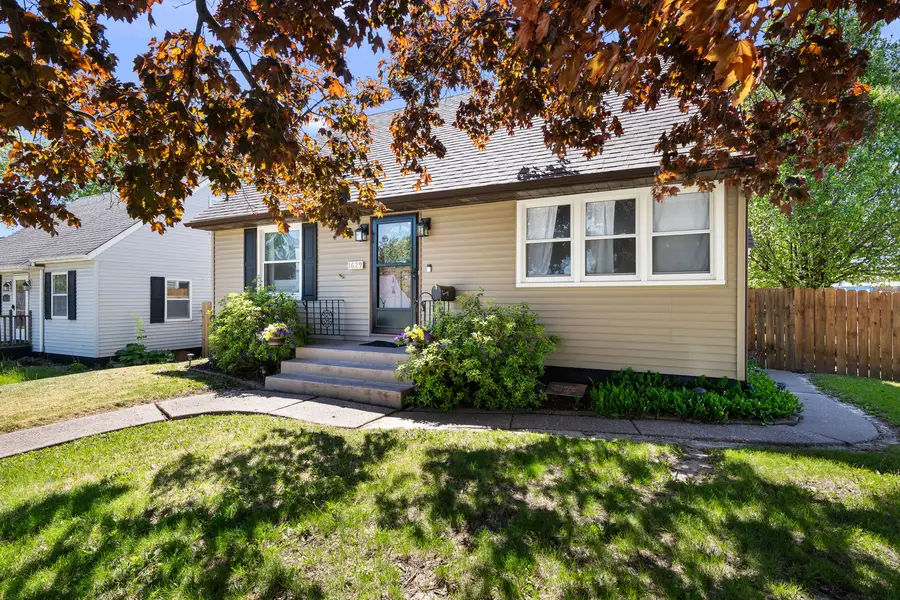 1629 W Columbia Avenue, Davenport, IA 52804 - #2