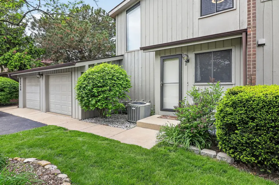 2S638 Enrico Fermi Court, Warrenville, IL 60555 - #2