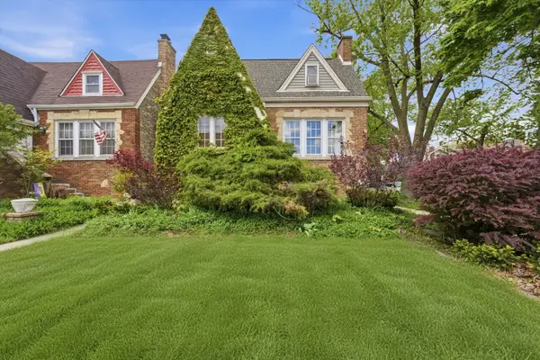 3100 Clinton Avenue, Berwyn, IL 60402