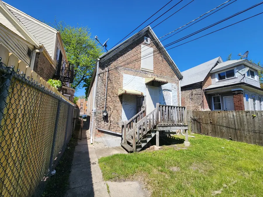 7403 S Dante Avenue, Chicago, IL 60619 - #2
