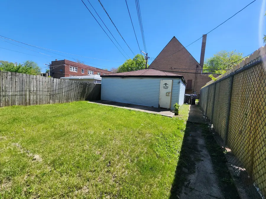 7403 S Dante Avenue, Chicago, IL 60619 - #3