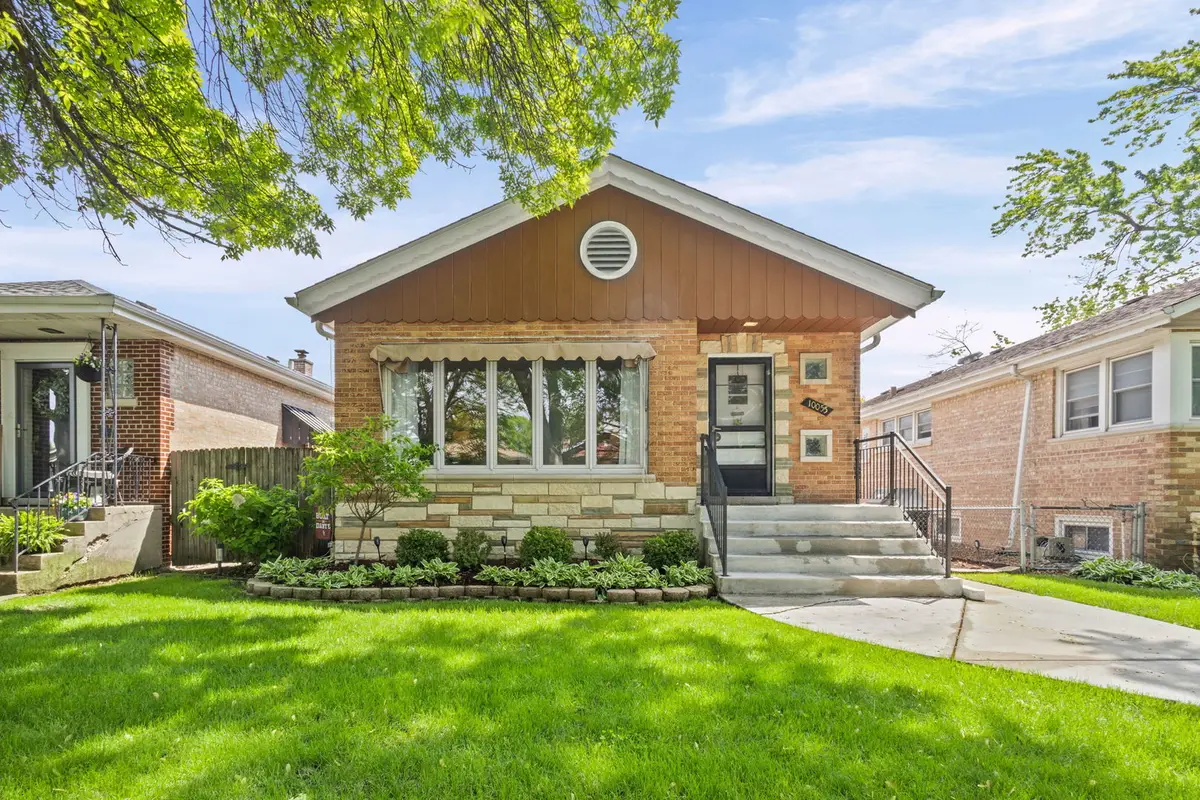10055 S Fairfield Avenue, Chicago, IL 60655 - #1