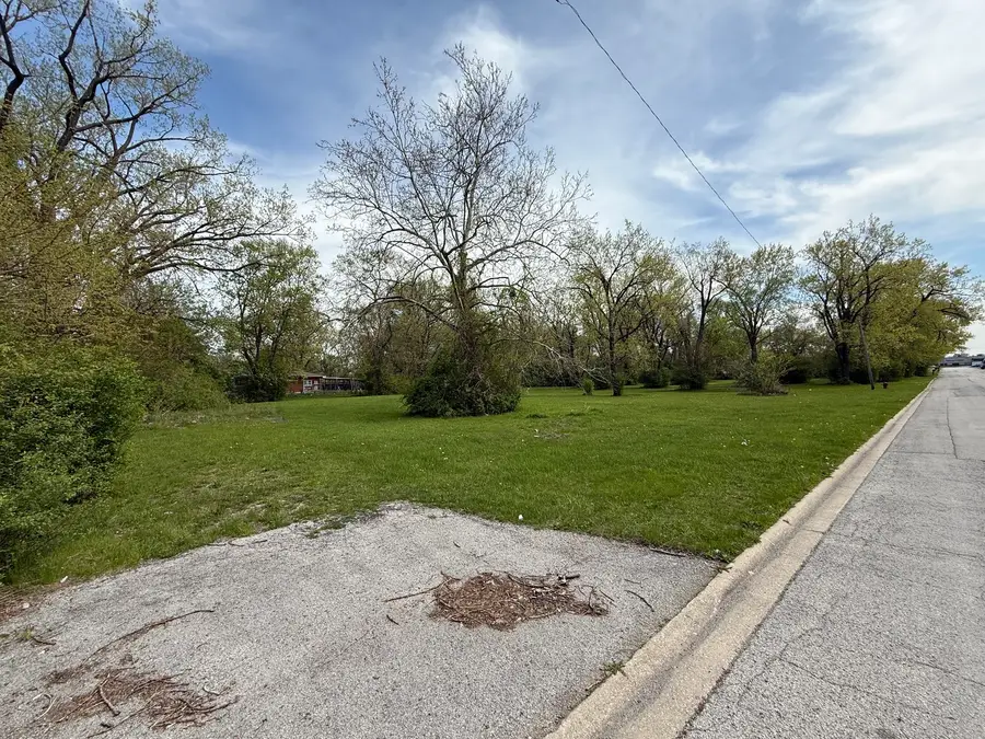 4223 137th Street, Crestwood, IL 60418 - #2