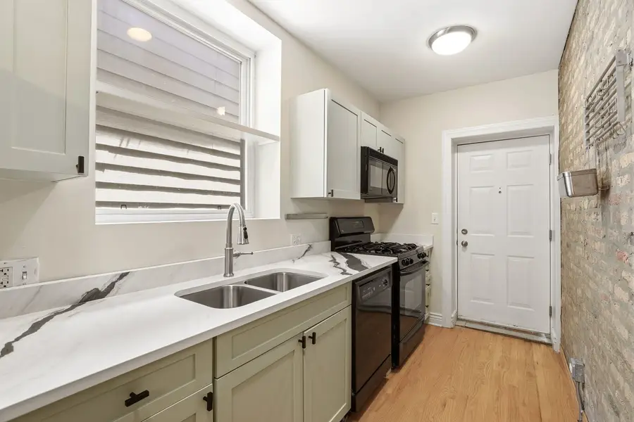 1443 W Victoria Street #1F, Chicago, IL 60660 - #2