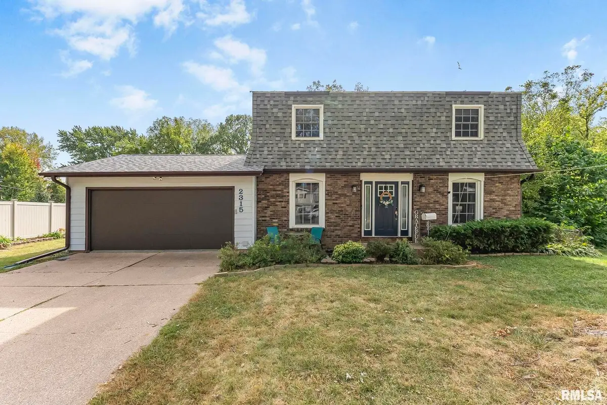 2315 Kingsway Drive, Bettendorf, IA 52722 - #1