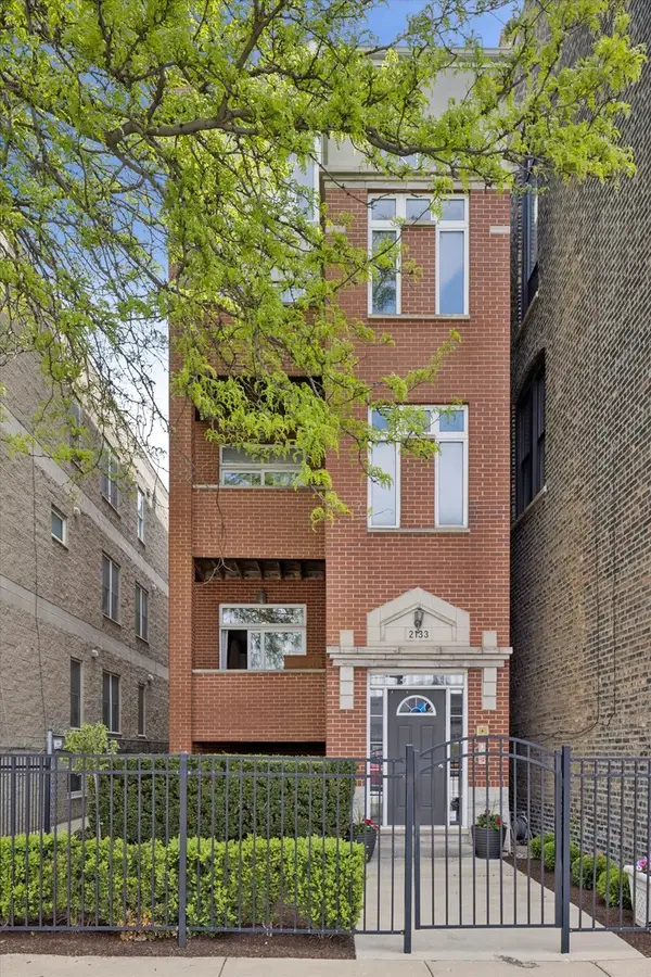 2133 N Southport Avenue #1, Chicago, IL 60614