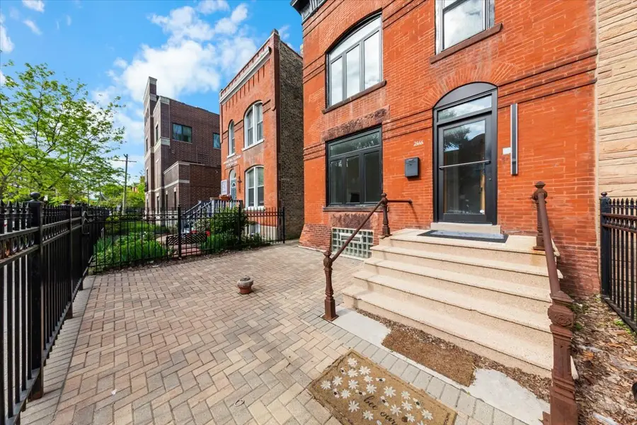 2444 N Sheffield Avenue, Chicago, IL 60614 - #3