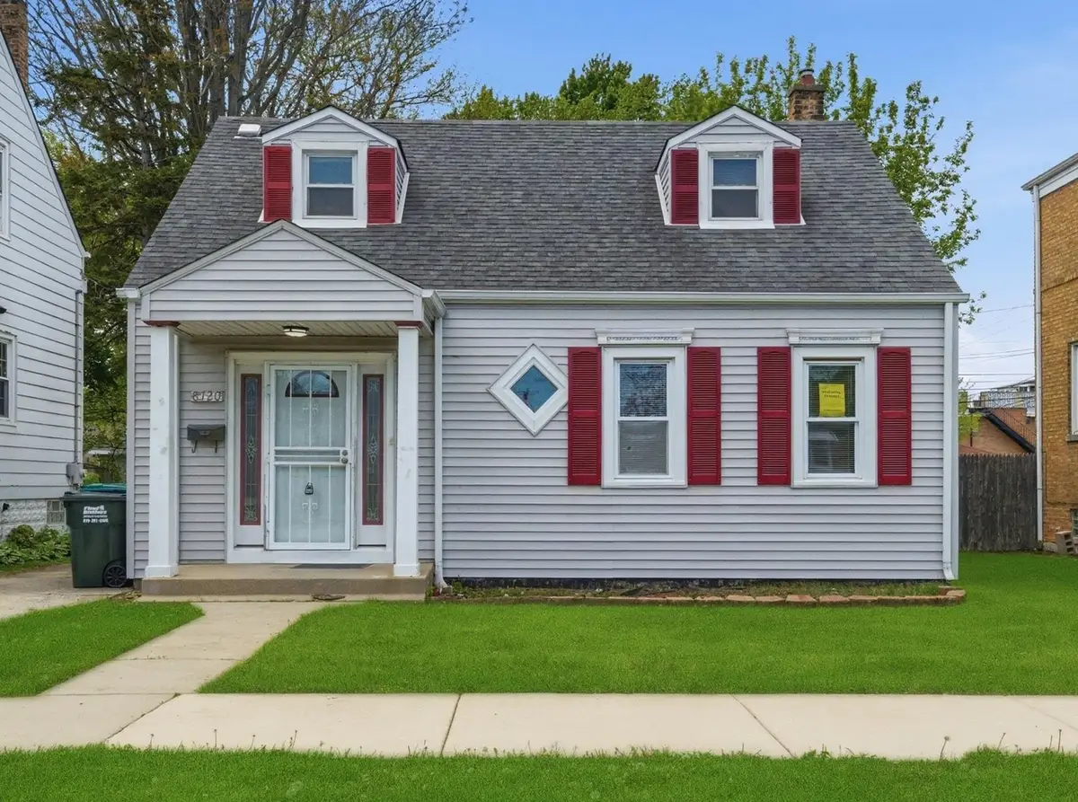 8720 S Richmond Avenue, Evergreen Park, IL 60805 - #1