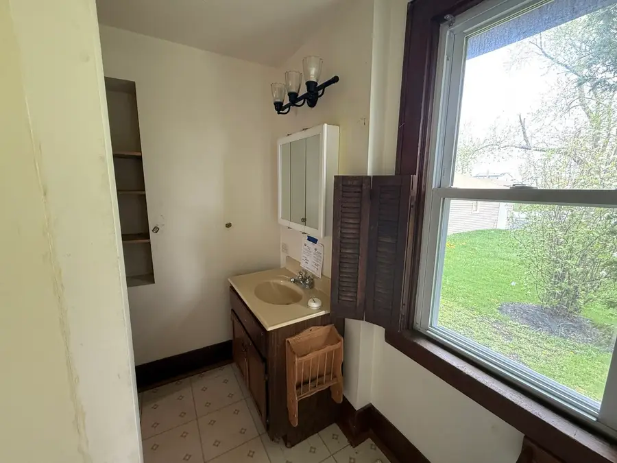 216 N Williams Street, Thornton, IL 60476 - #3