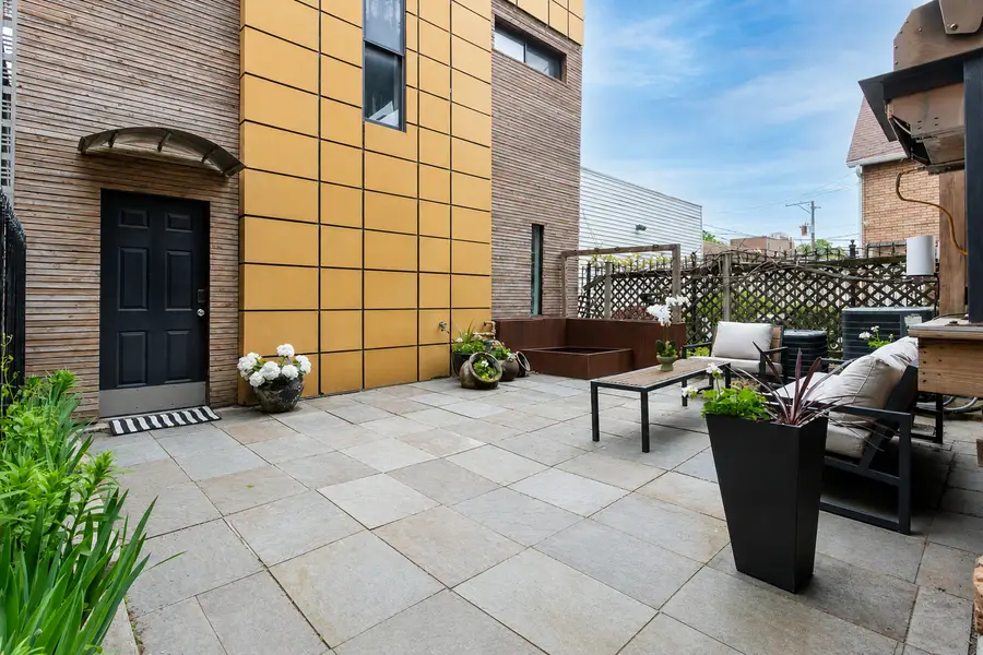 2334 W Medill Avenue, Chicago, IL 60647 - #2