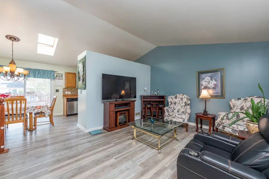 4217 Jay Drive, Zion, IL 60099 - #2