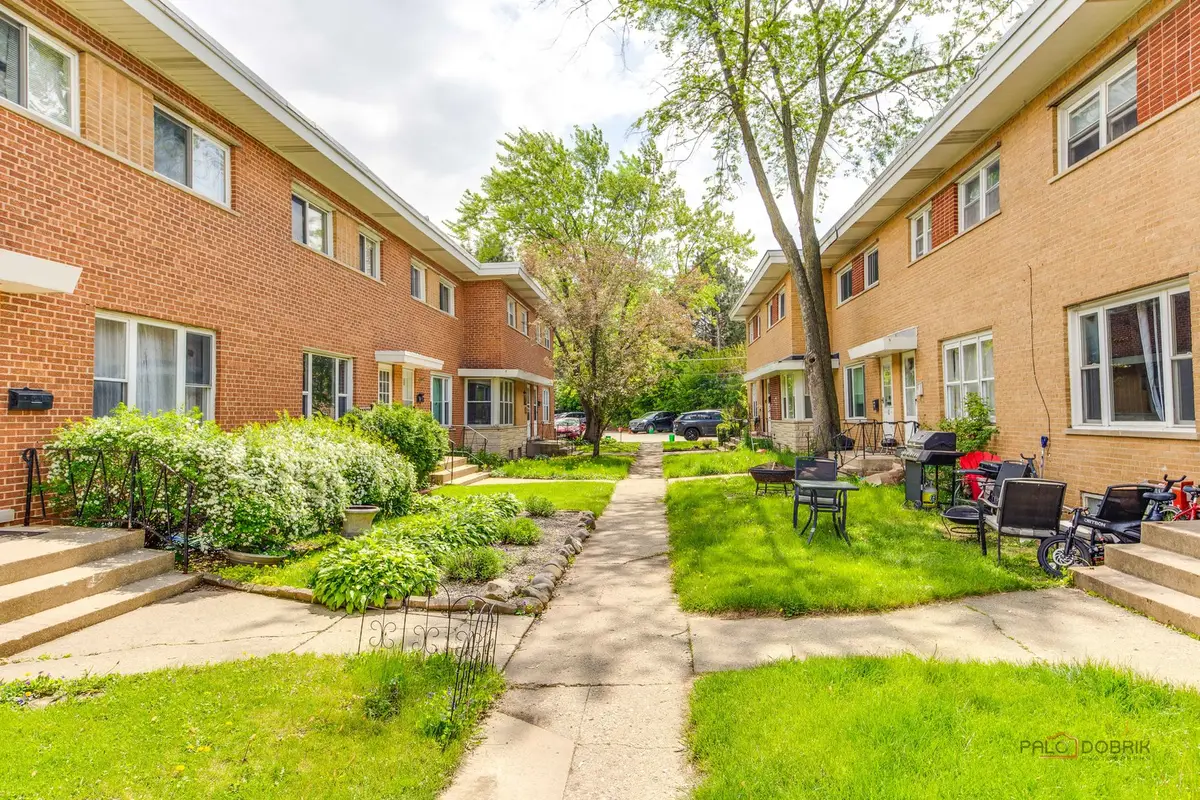 32 N Albert Street, Mount Prospect, IL 60056 - #1