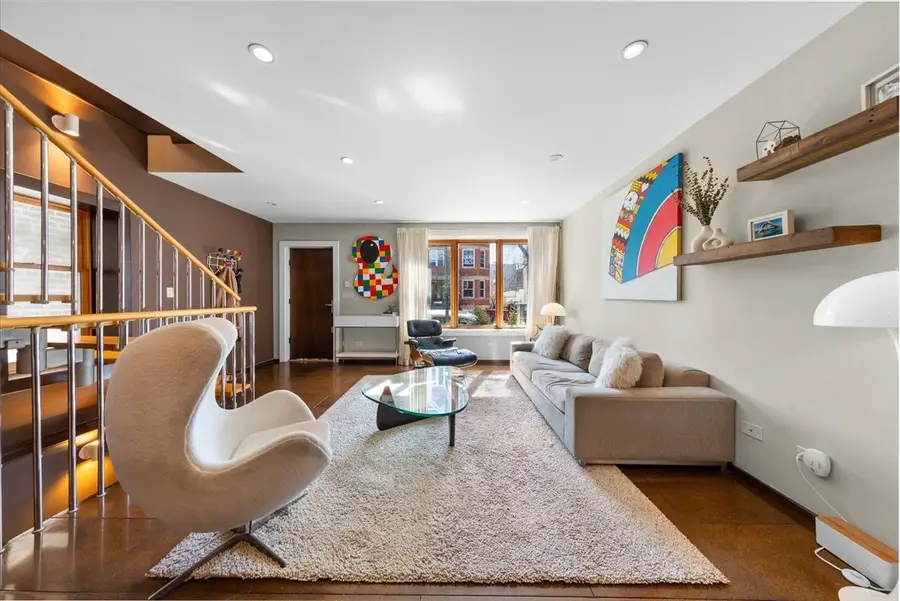 2334 W Medill Avenue, Chicago, IL 60647 - #3
