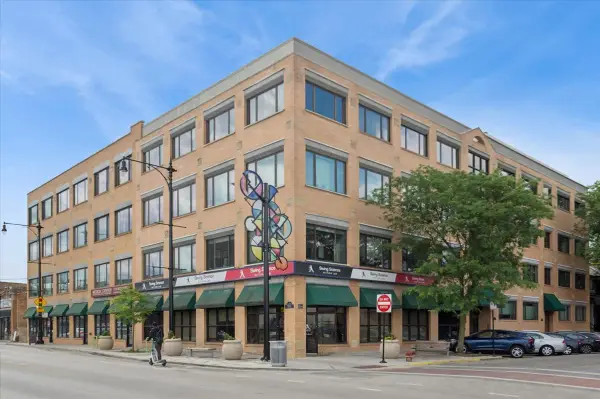 4751 N Artesian Avenue #408, Chicago, IL 60625
