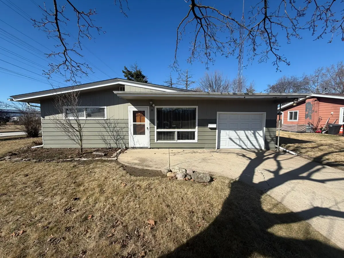 28 S Willow Way, North Aurora, IL 60542 - #1
