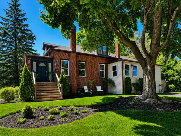 1201 Middlebury Lane, Wilmette, IL 60091