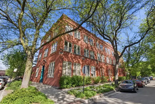 2510 N Wayne Avenue #304, Chicago, IL 60614