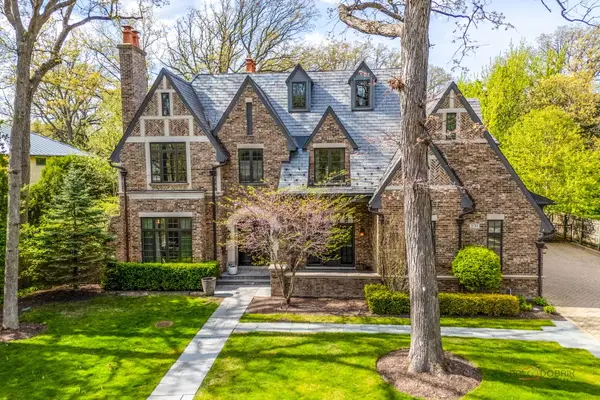 231 Woodlawn Avenue, Winnetka, IL 60093