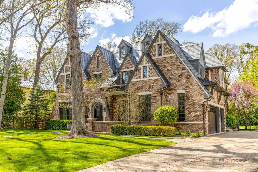 231 Woodlawn Avenue, Winnetka, IL 60093 - #2