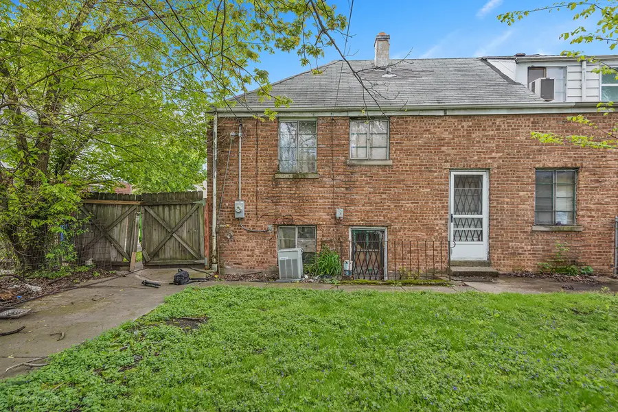 9611 S Oglesby Avenue, Chicago, IL 60617 - #2