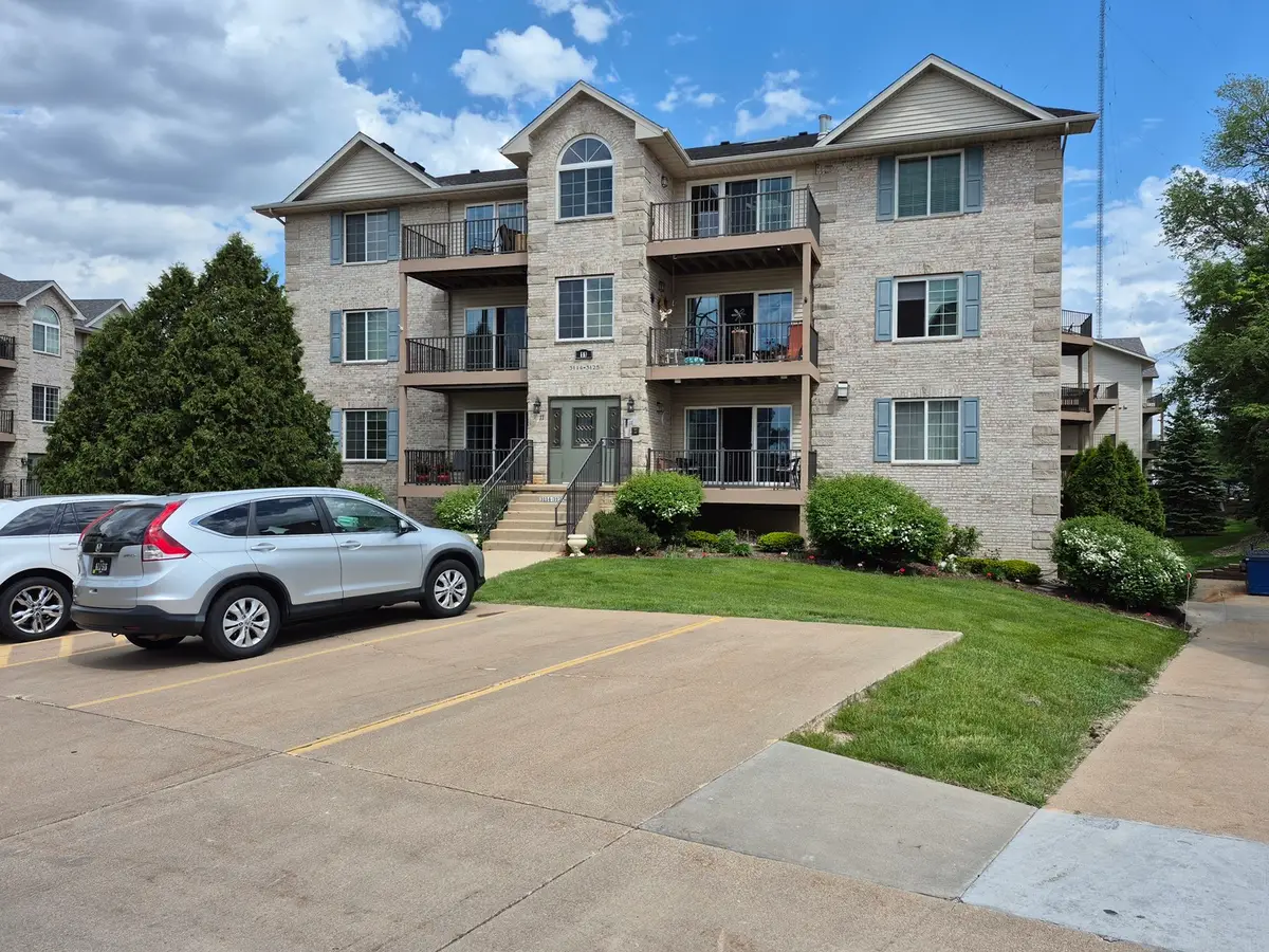 3120 Holiday Court #7, Bettendorf, IA 52722 - #1
