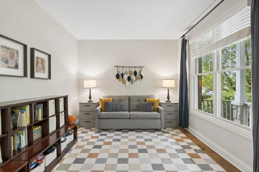 28 S Grant Street, Westmont, IL 60559 - #3