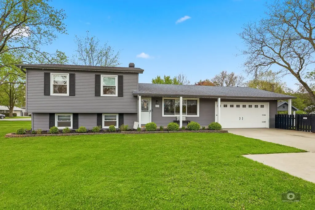26W350 Jewell Road, Winfield, IL 60190 - #1