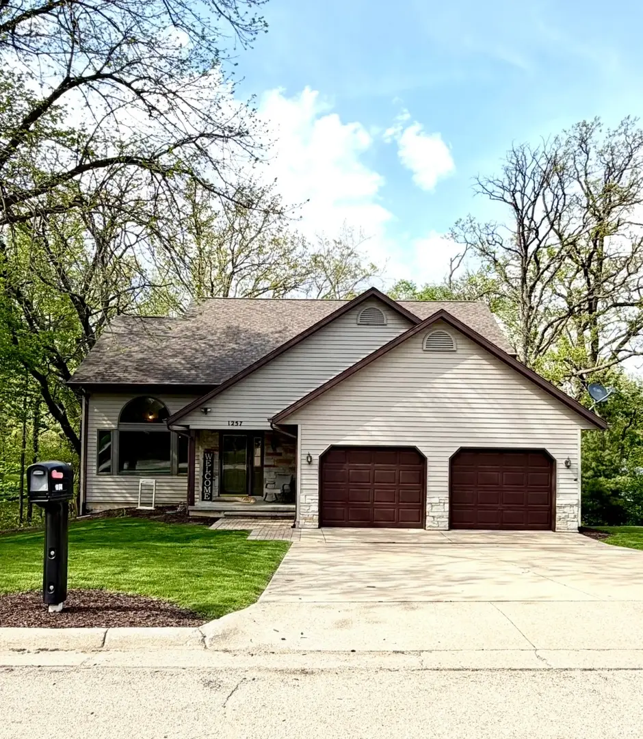 1257 Trail Drive, Dixon, IL 61021 - #1