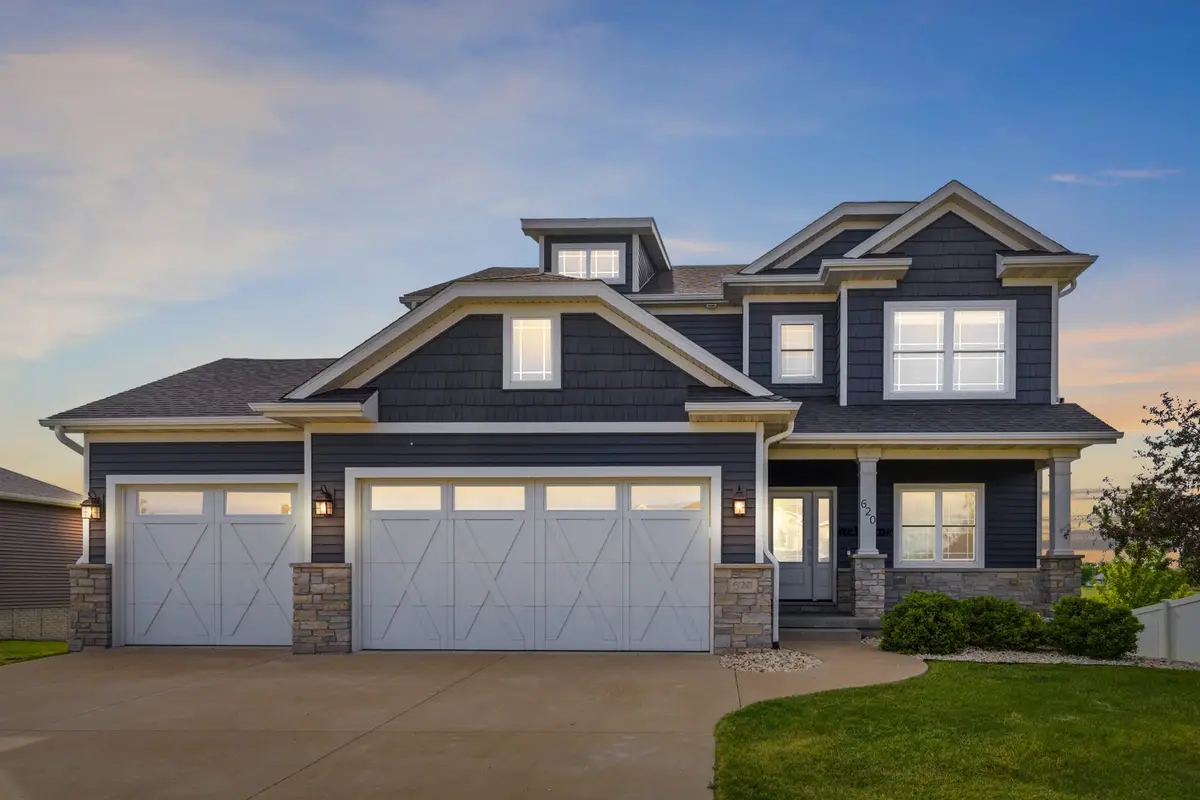 620 St Andrews Circle, Eldridge, IA 52478 - #1