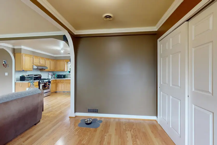 3336 N Betty Drive, Arlington Heights, IL 60004 - #2