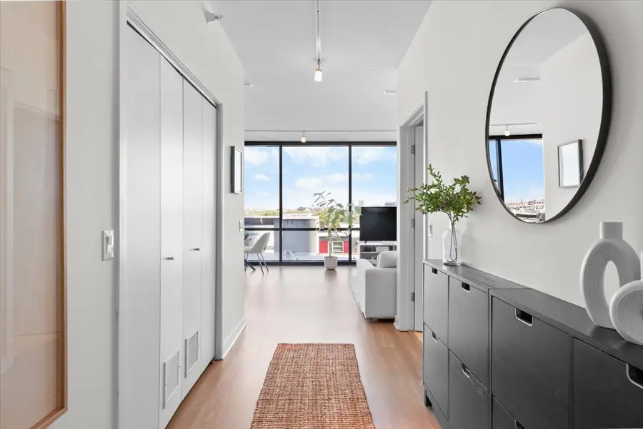 860 W Blackhawk Street #804, Chicago, IL 60642 - #2