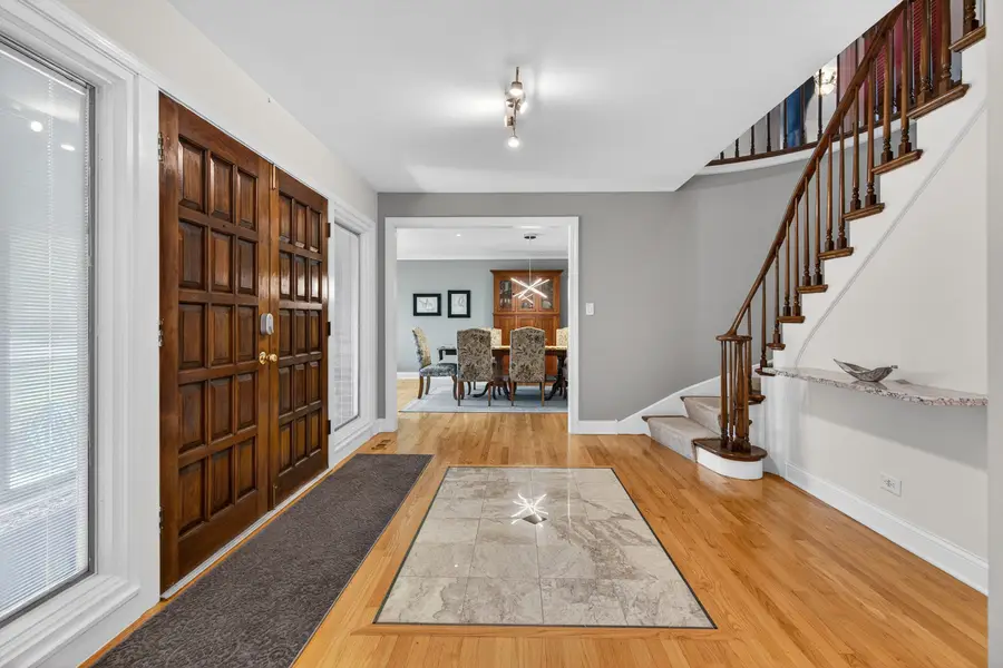 4019 Crestwood Drive, Northbrook, IL 60062 - #2
