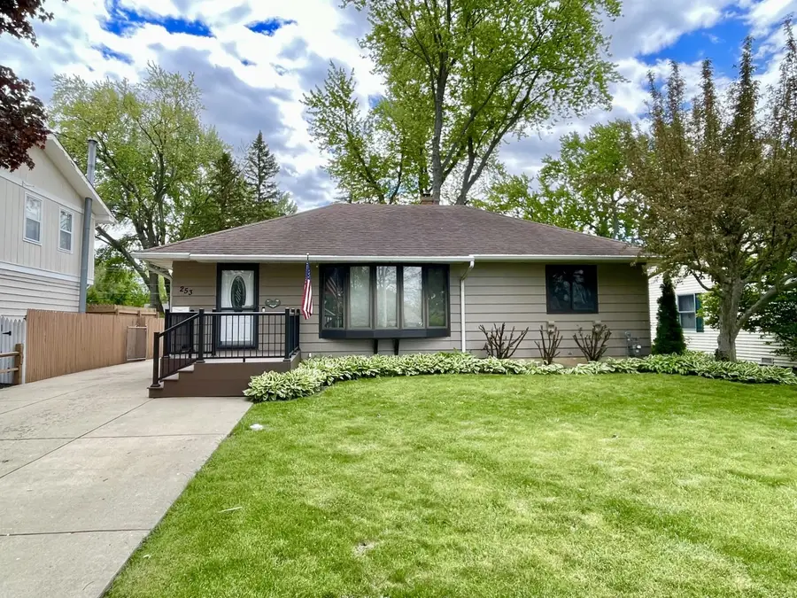 253 Heather Avenue, Grayslake, IL 60030 - #3
