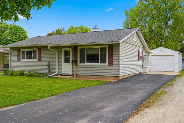 1435 Lanewood Drive, Dixon, IL 61021