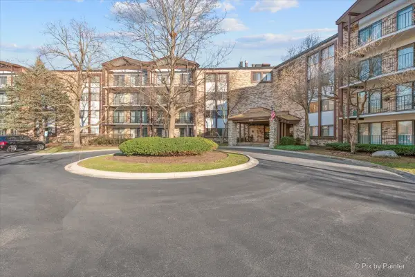 1400 N Yarmouth Place #416, Mount Prospect, IL 60056