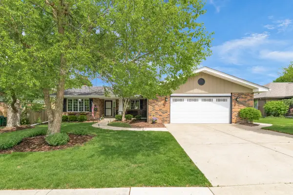 8144 Elizabeth Avenue, Orland Park, IL 60462