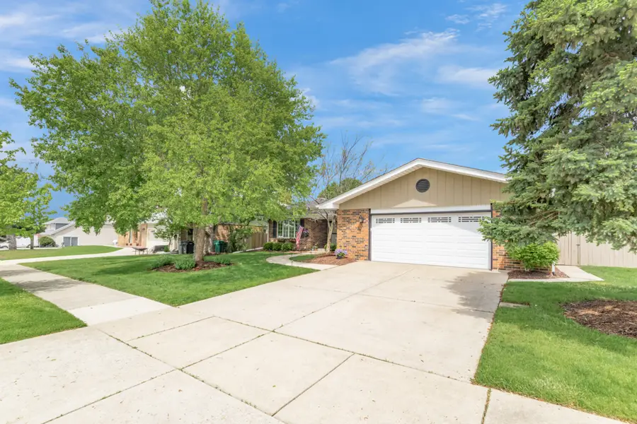 8144 Elizabeth Avenue, Orland Park, IL 60462 - #2