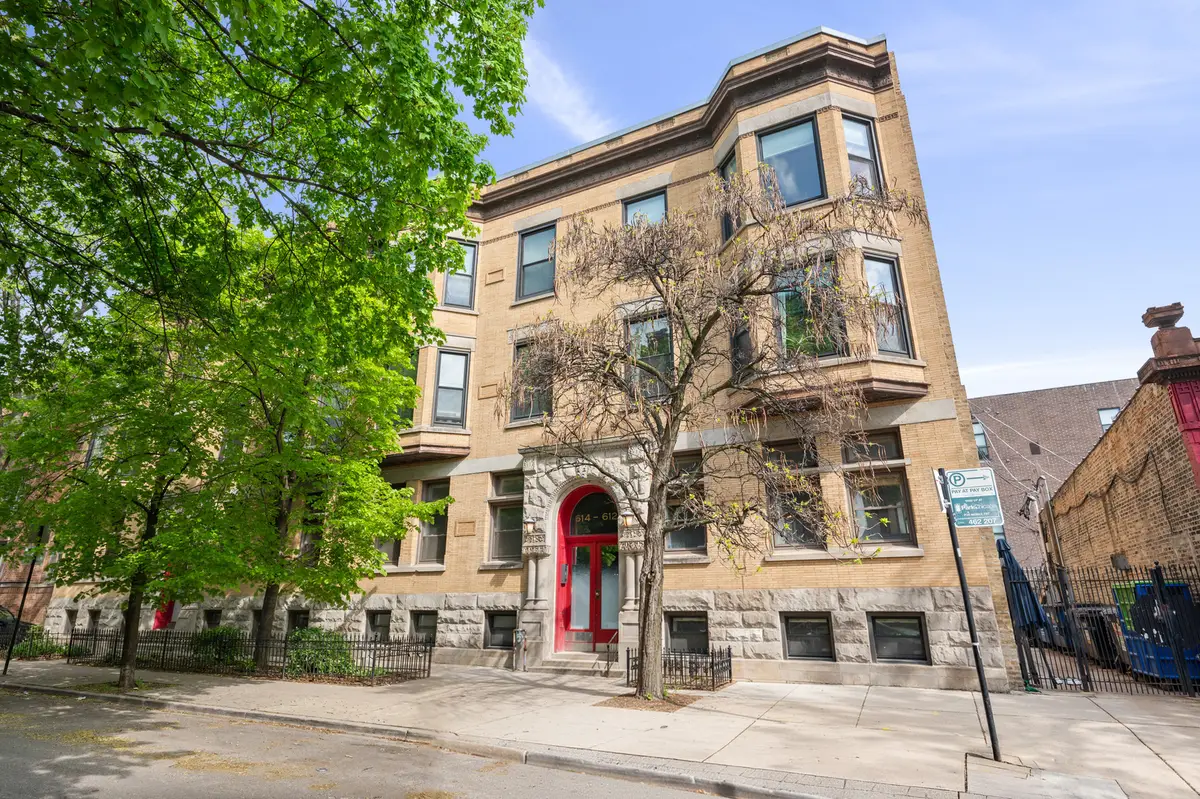 612 W Barry Avenue #1, Chicago, IL 60657 - #1