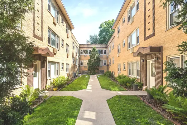 1819 W Touhy Avenue #6, Chicago, IL 60626