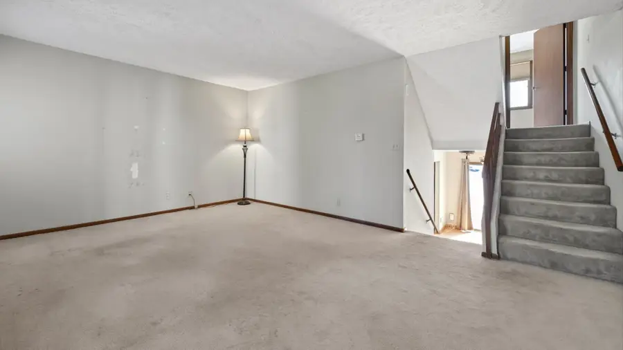 1108 E Jefferson Street #7, Bloomington, IL 61701 - #2