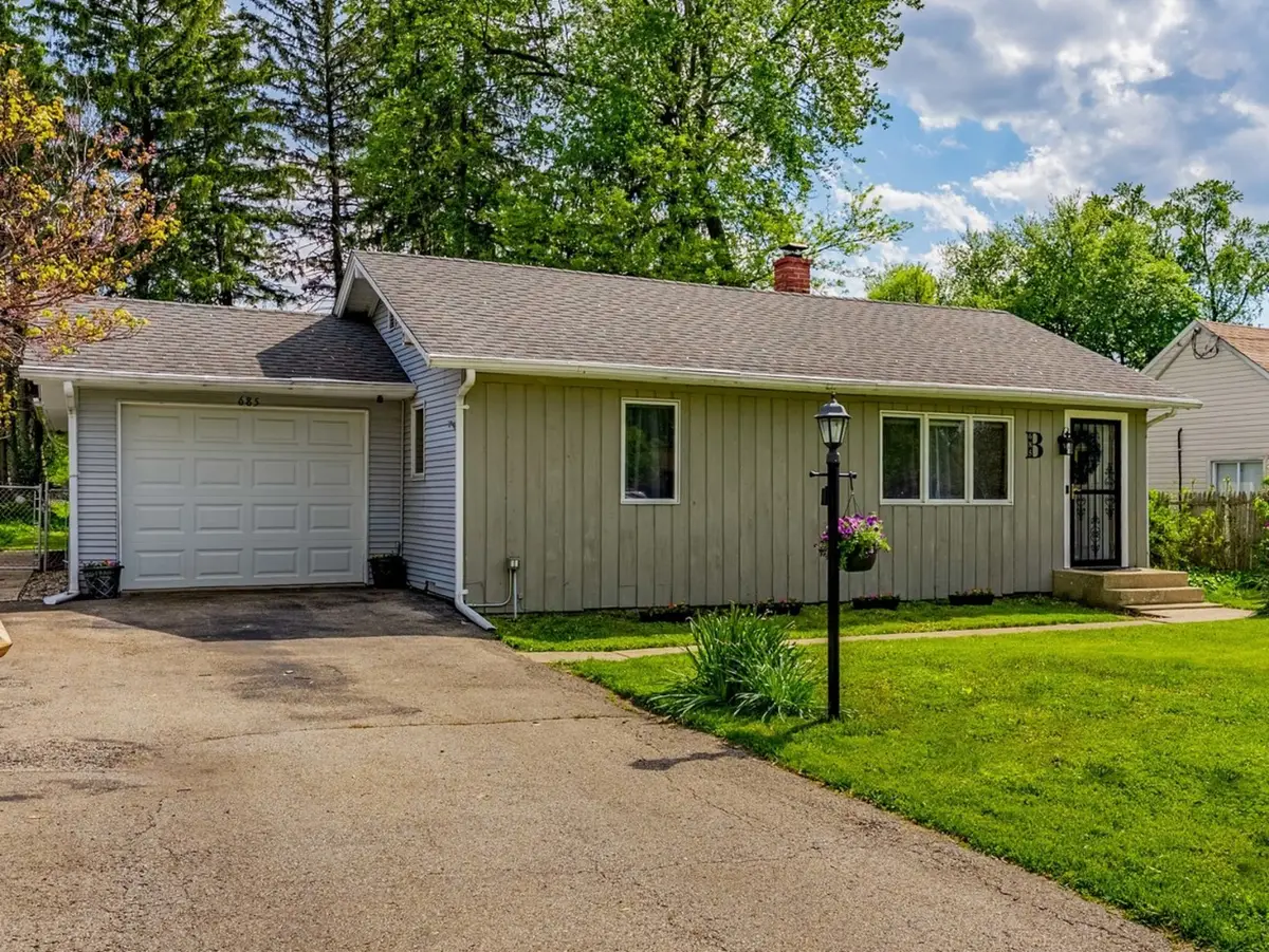 17W685 Lorraine Avenue, Addison, IL 60101 - #1