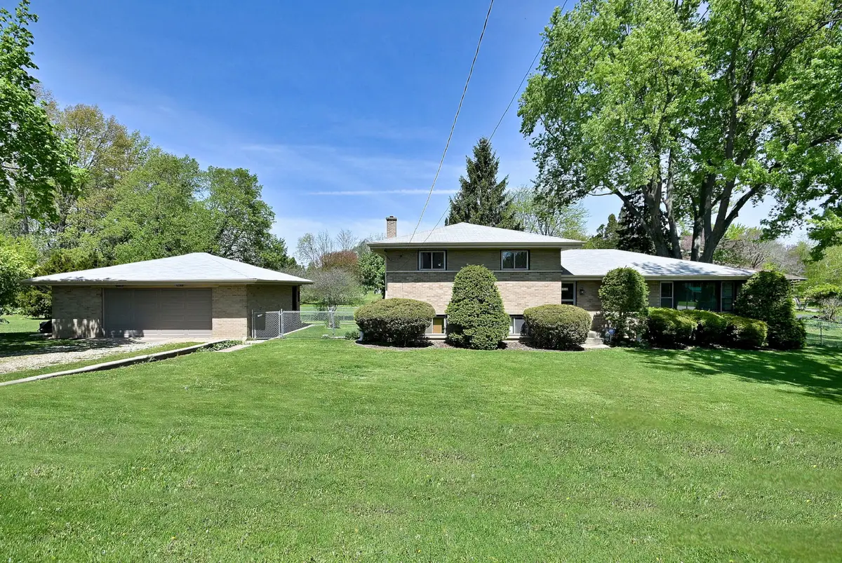 1030 W Kenilworth Avenue, Palatine, IL 60067 - #1