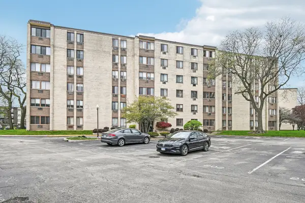 9740 S Pulaski Road #306, Oak Lawn, IL 60453